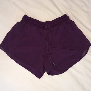 Lululemon Athletica Hottie Hot Short 4”